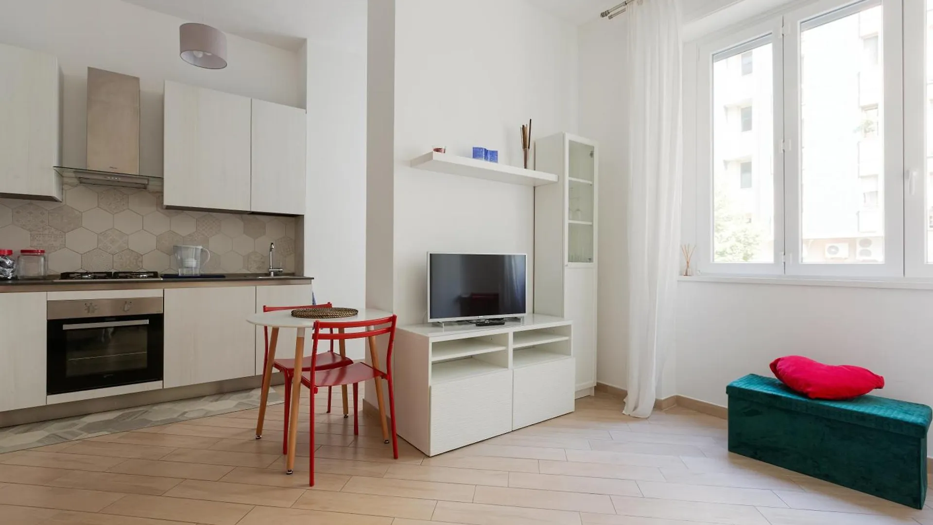 Milan Savona Area Bright Studio X3 Italien
