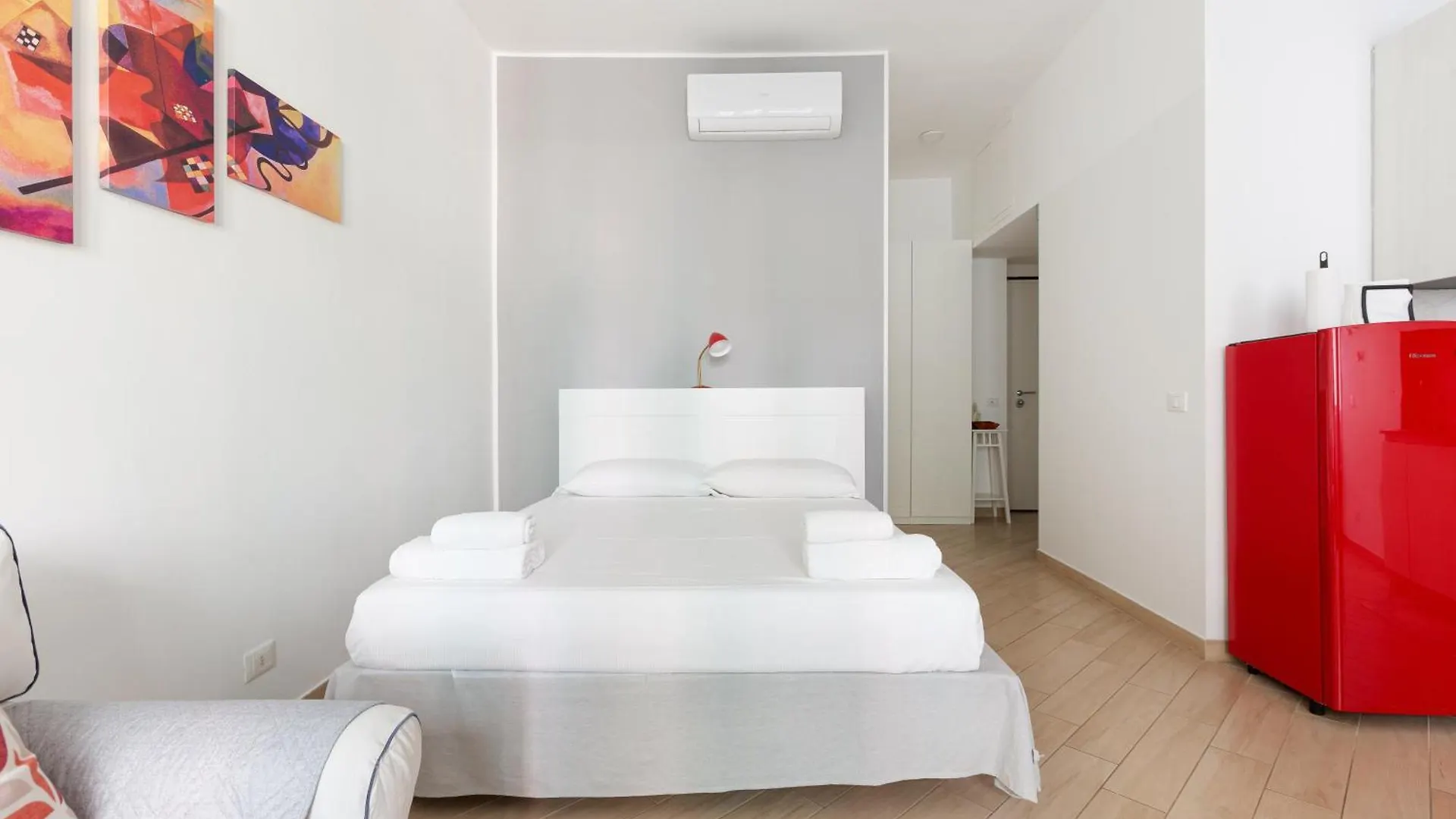 Apartment Milan Savona Area Bright Studio X3